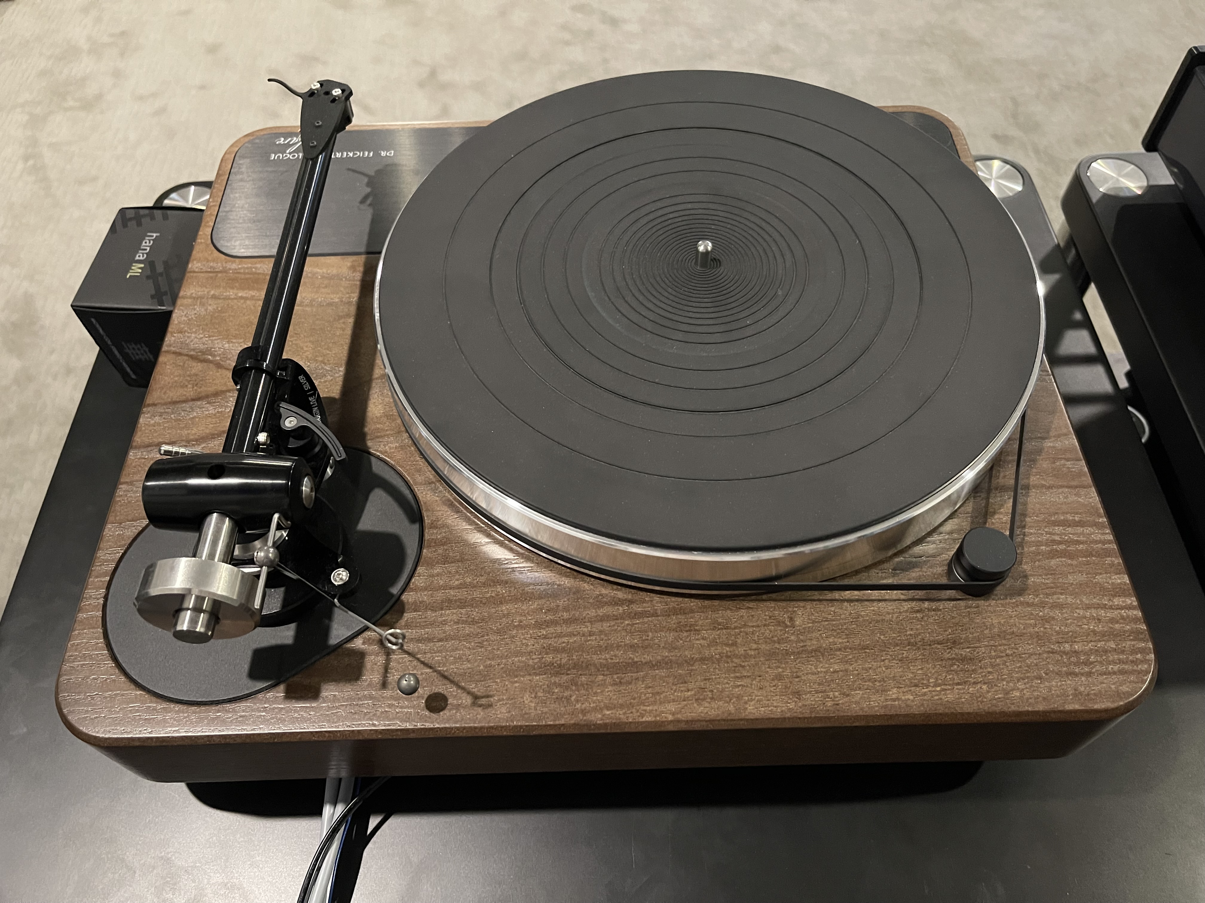 Turntable back